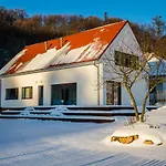 Antosikov Majer Landhaus *